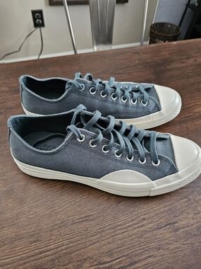 Classic Low-Top Converse Canvas Sneakers - Slate Blue SIZE 10 1/2
